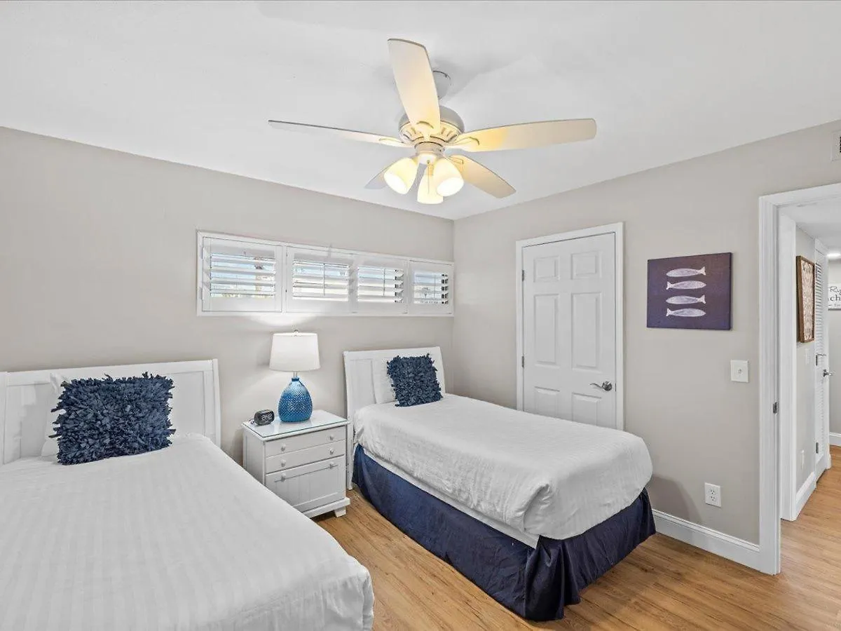 Holiday home Holiday Surf And Racquet Unit 107 Destin